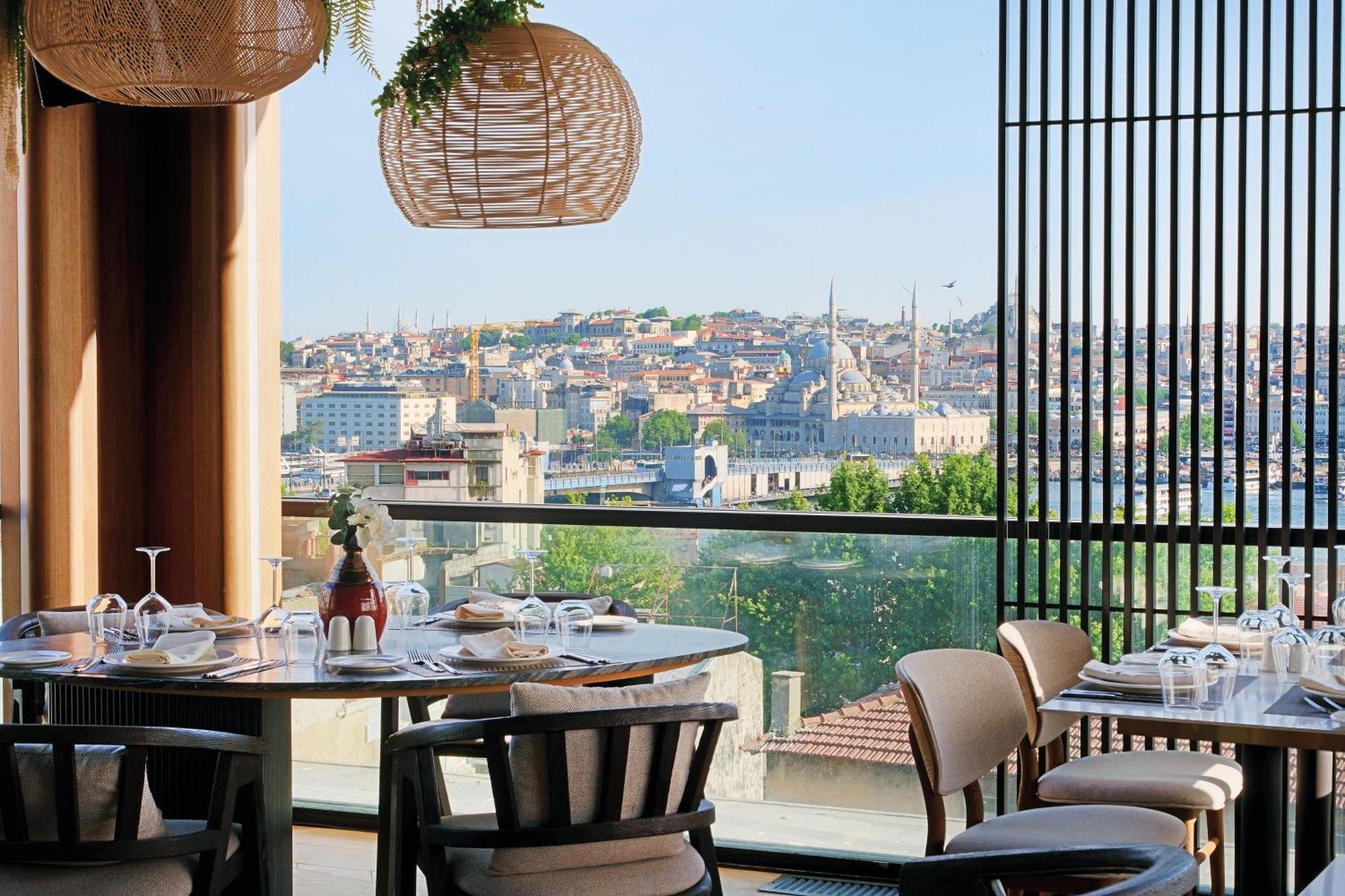 The Galata Istanbul Hotel Mgallery Exteriör bild The view from the restaurant
