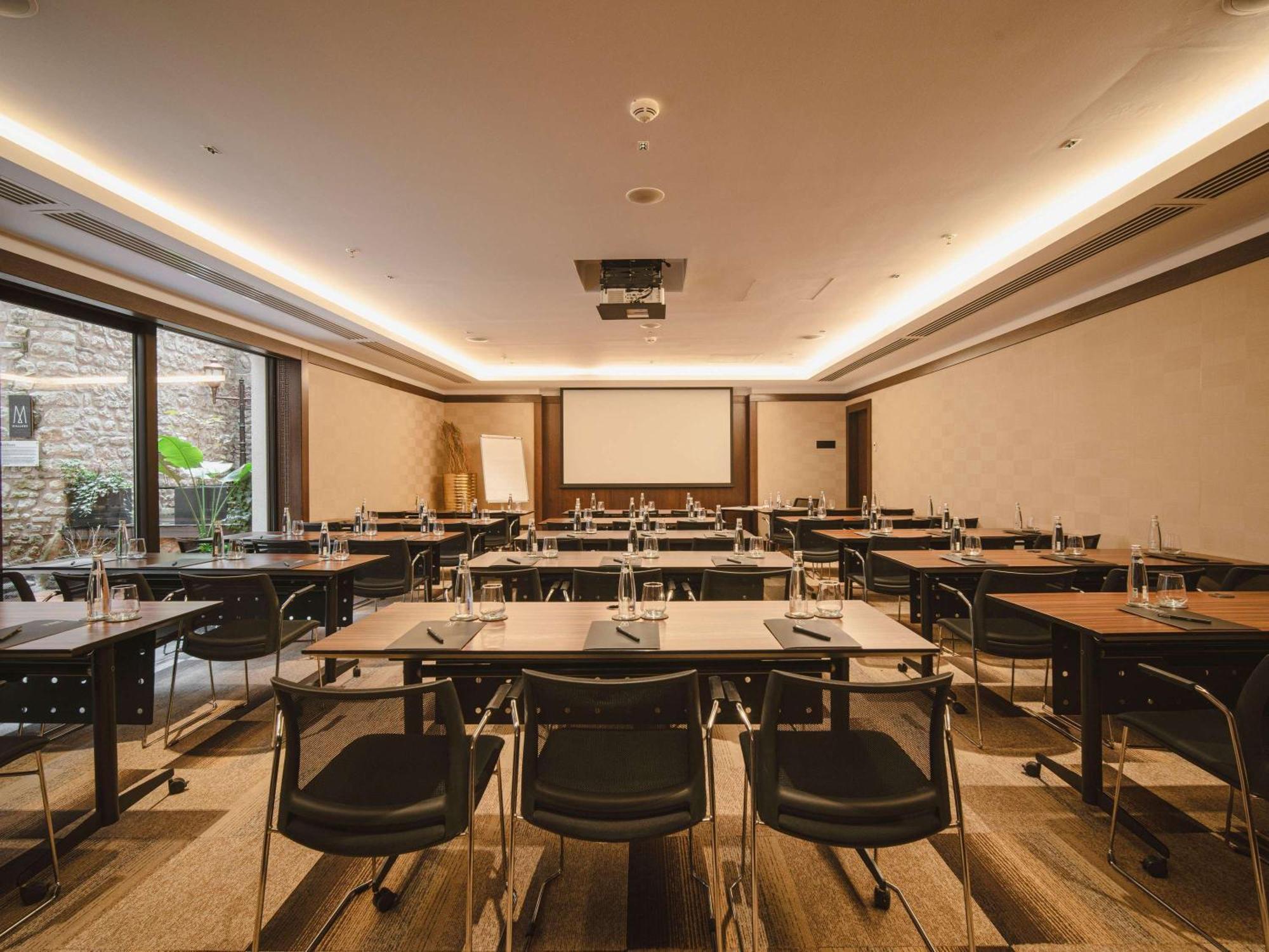 The Galata Istanbul Hotel Mgallery Exteriör bild Meeting room