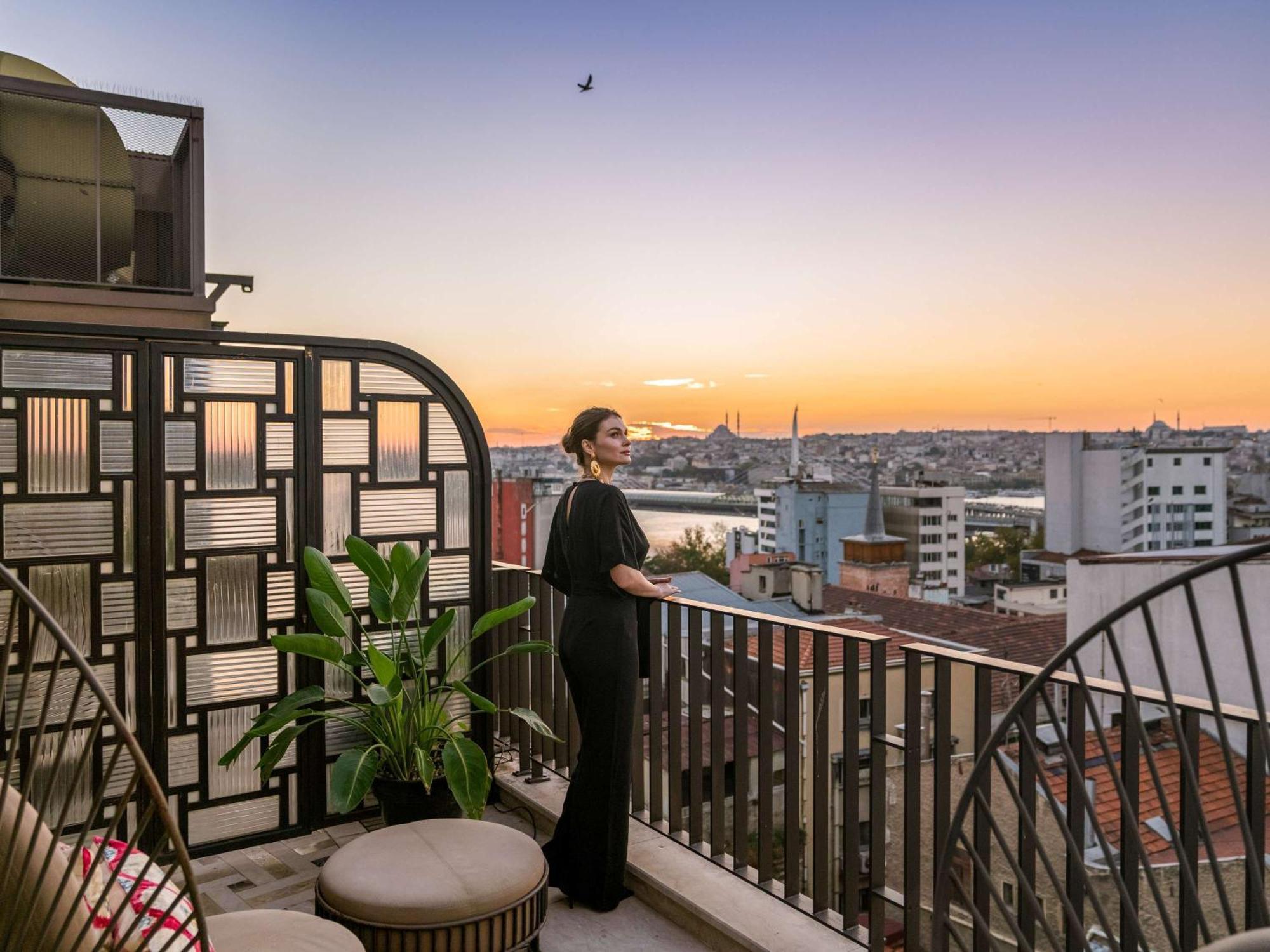 The Galata Istanbul Hotel Mgallery Exteriör bild A balcony in Cairo, Egypt
