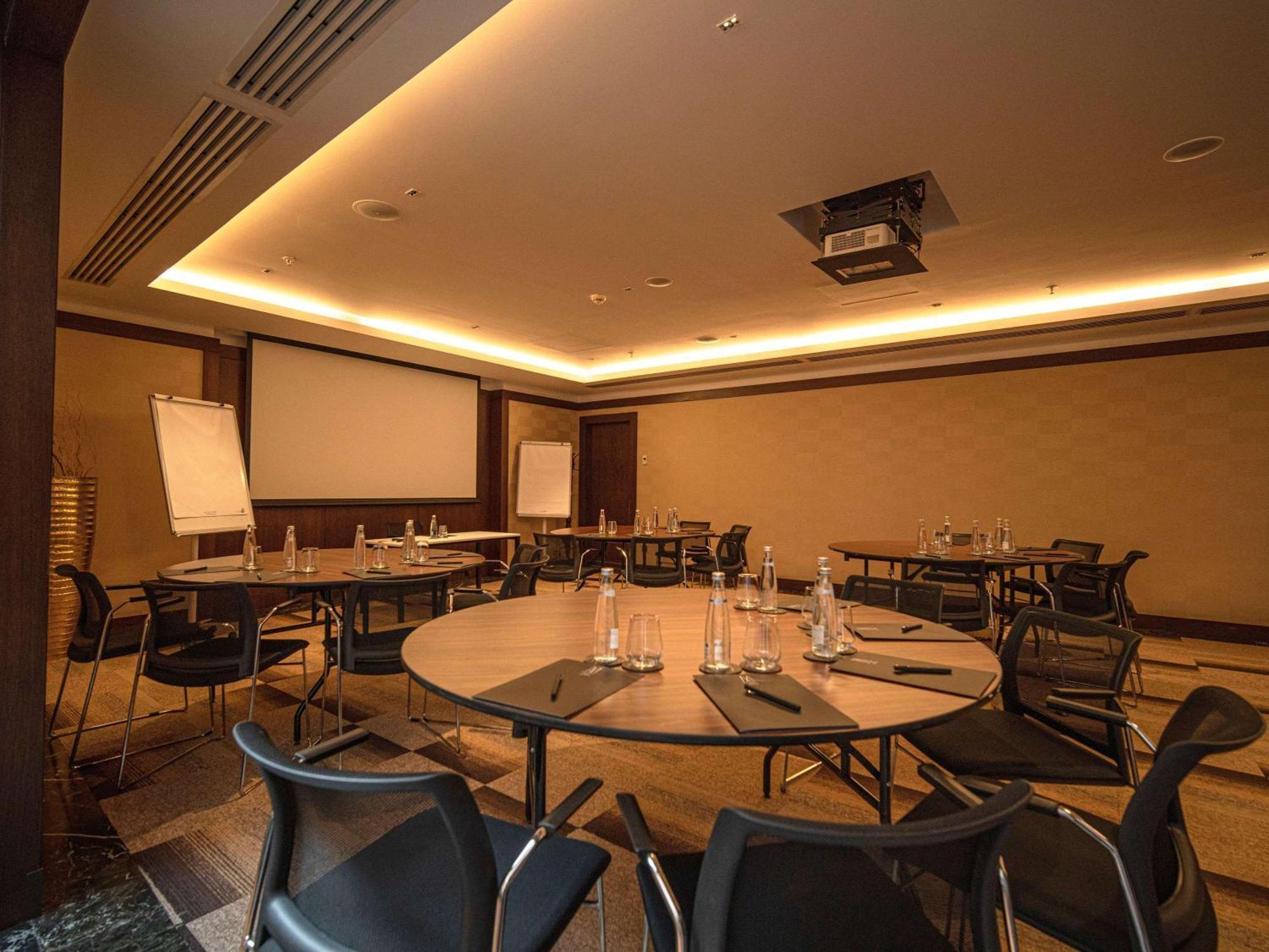 The Galata Istanbul Hotel Mgallery Exteriör bild Meeting room
